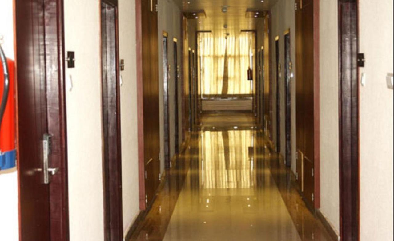 Deo Residency & Resorts Duburi Esterno foto
