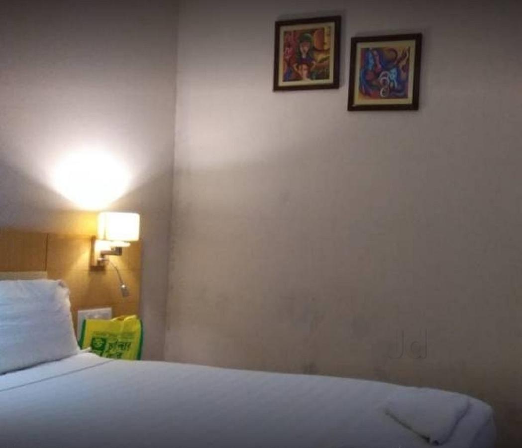 Deo Residency & Resorts Duburi Esterno foto
